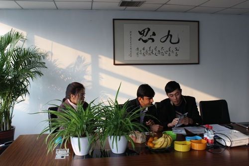 mais recente caso da empresa sobre Empresa famosa do robô da Índia da cooperação de Globabot